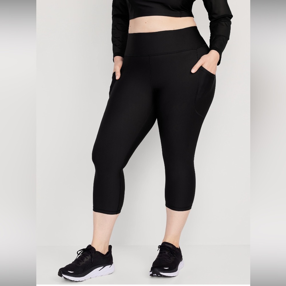 Old Navy High-Waisted Ribbed PowerSoft Crop Leggings - Size XL - NWT